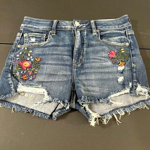 American Eagle Hi-Rise Shortie